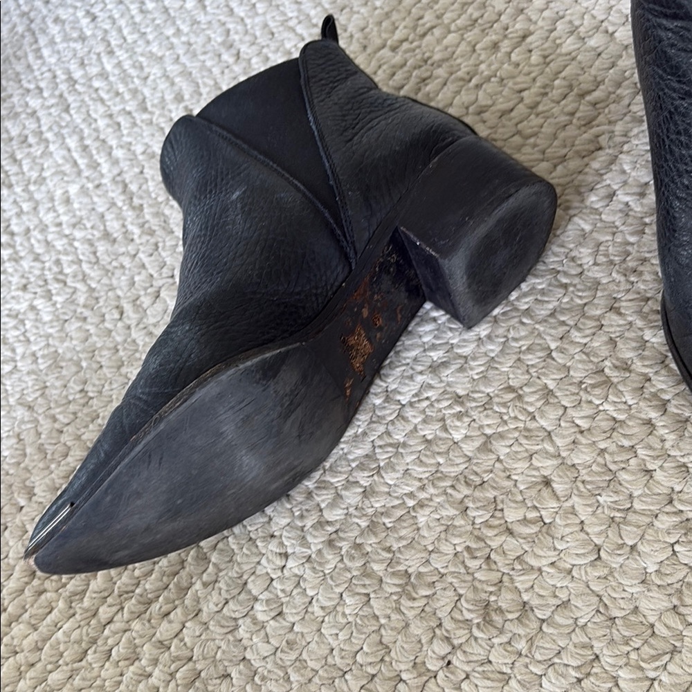 Acne Black Leather Ankle Boots with Pointed Toe and Elastic Panels - Picture 6 of 11